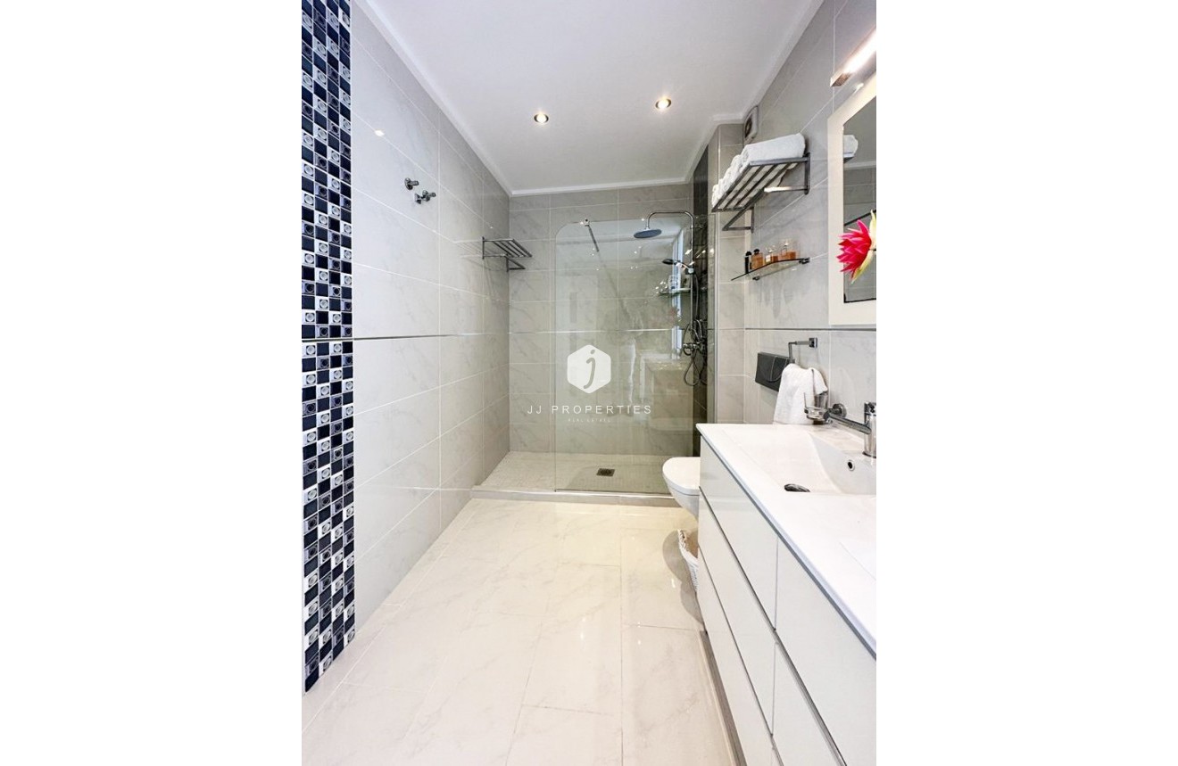 D'occasion - Villa -
San Miguel de Salinas - Inland