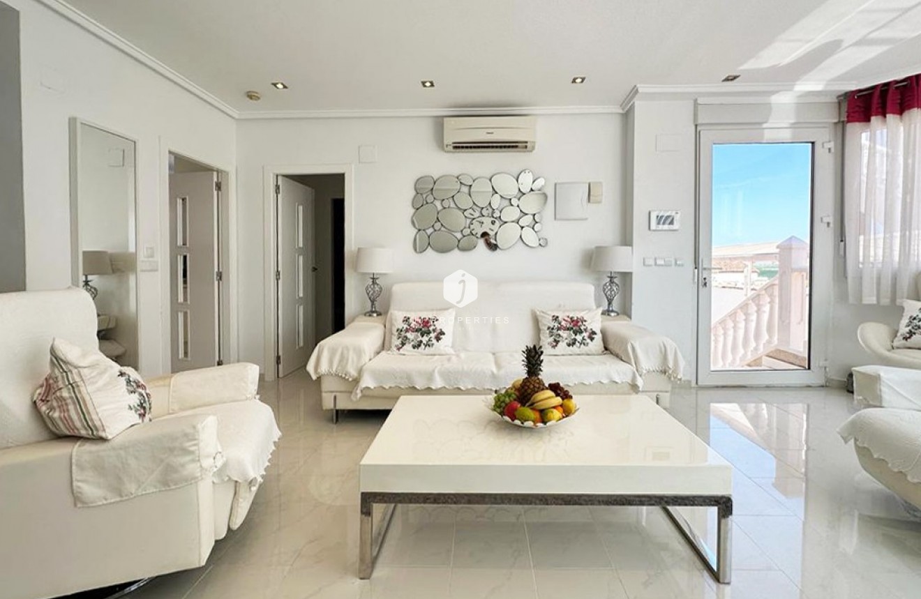 D'occasion - Villa -
San Miguel de Salinas - Inland