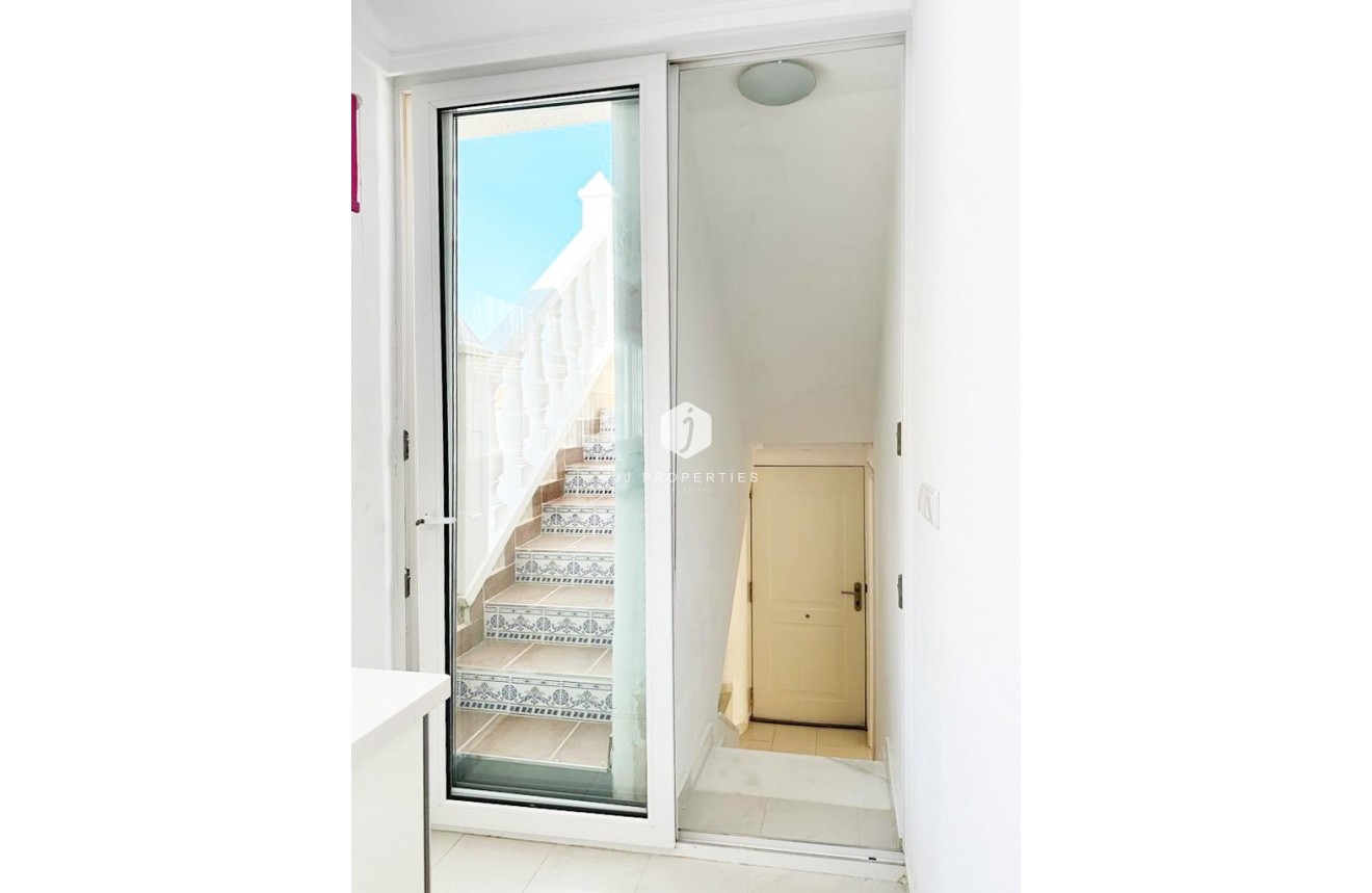D'occasion - Villa -
San Miguel de Salinas - Inland