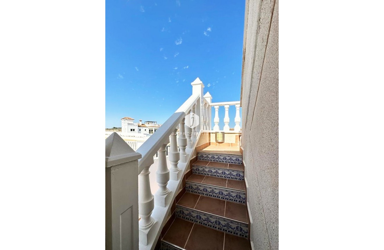 D'occasion - Villa -
San Miguel de Salinas - Inland