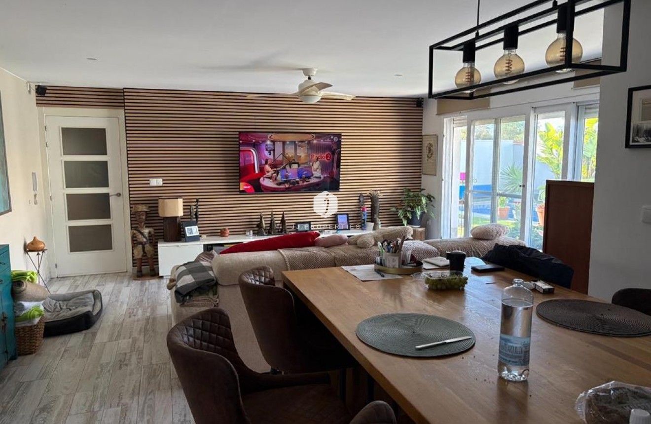 Aus zweiter Hand - Villa -
Torrevieja - Torreta Florida