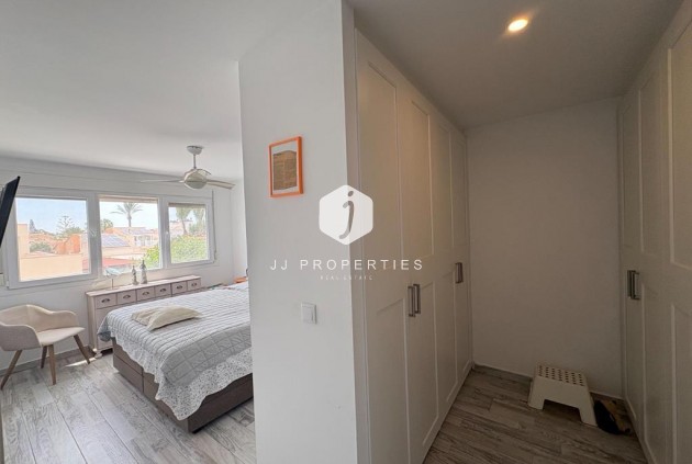 Aus zweiter Hand - Villa -
Torrevieja - Torreta Florida