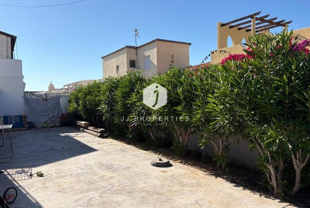 Aus zweiter Hand - Villa -
Torrevieja - Torreta Florida