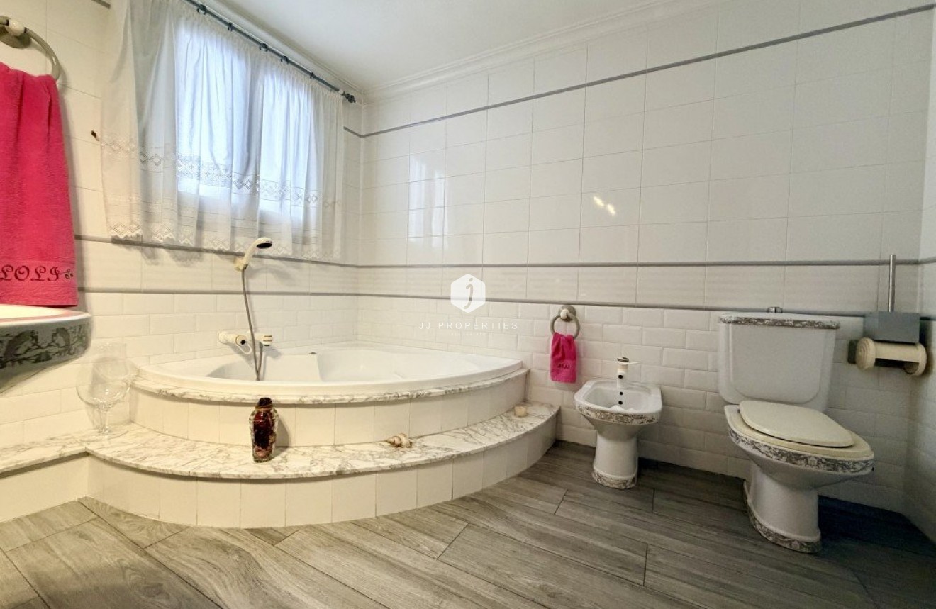 Resale - Chalet -
Formentera del Segura - Costa Blanca