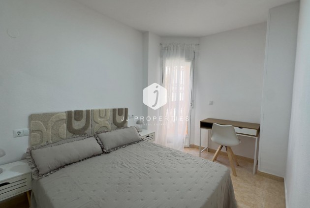 Resale - Apartment / flat -
Torrevieja - Centro