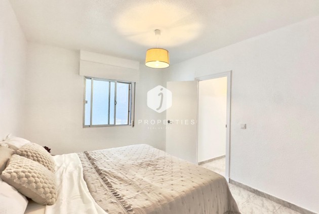 Resale - Apartment / flat -
Torrevieja - Estacion de autobuses