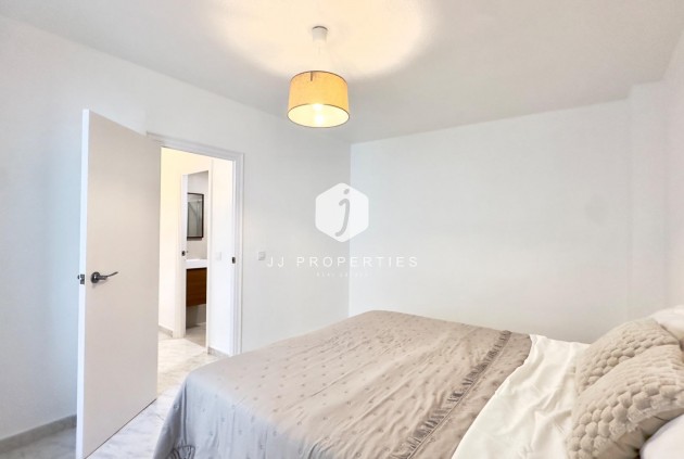 Resale - Apartment / flat -
Torrevieja - Estacion de autobuses