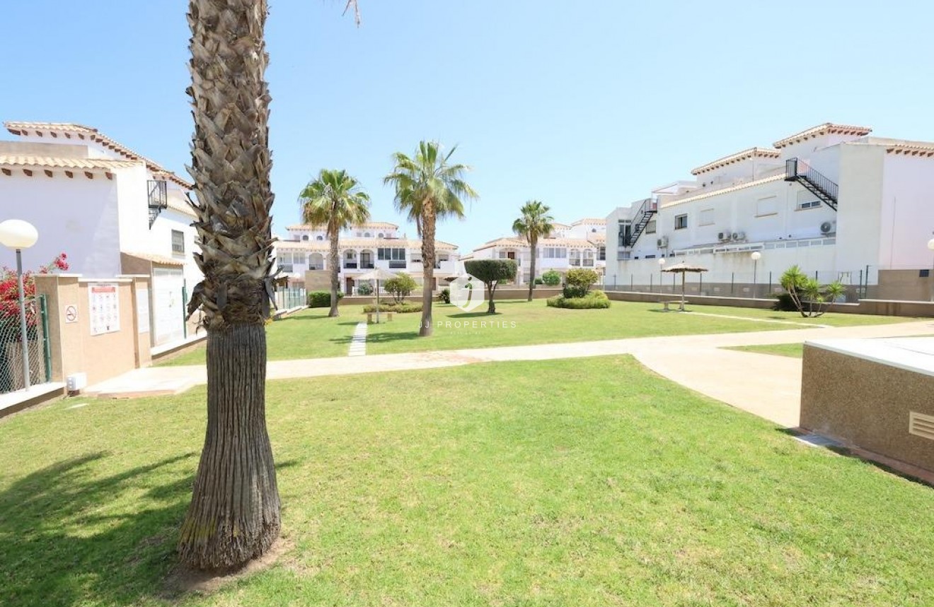 Resale - Duplex -
Orihuela Costa - Costa Blanca
