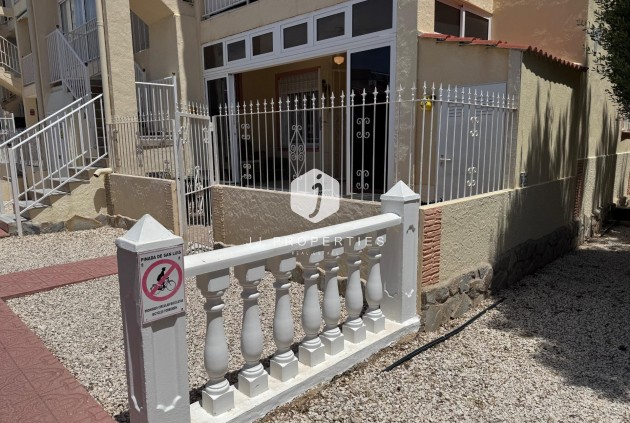 Tweedehands - Bungalow -
Torrevieja - La Siesta - El Salado - Torreta