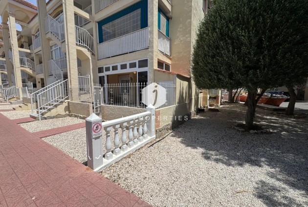Tweedehands - Bungalow -
Torrevieja - La Siesta - El Salado - Torreta