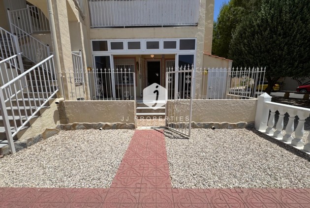 Tweedehands - Bungalow -
Torrevieja - La Siesta - El Salado - Torreta