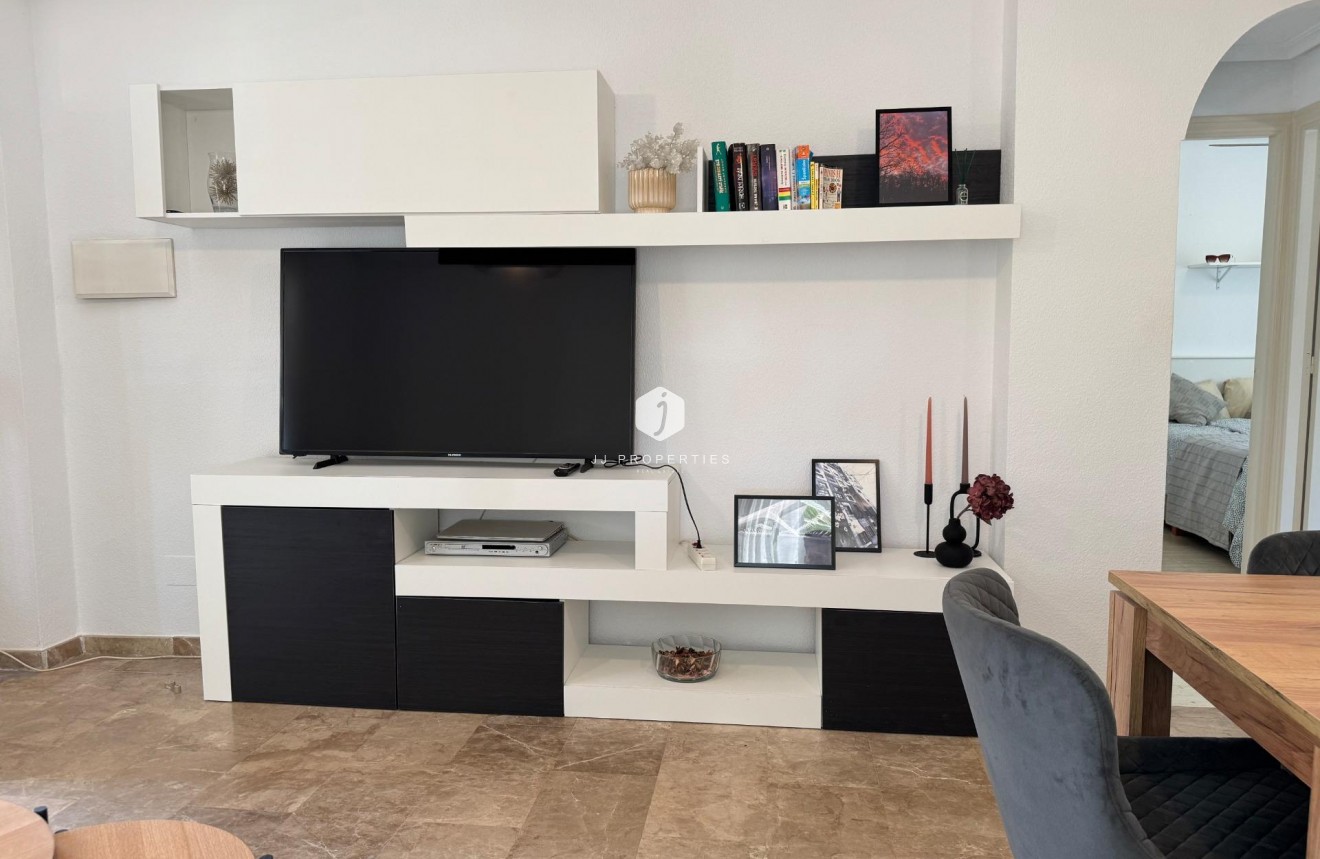 Tweedehands - Bungalow -
Torrevieja - La Siesta - El Salado - Torreta