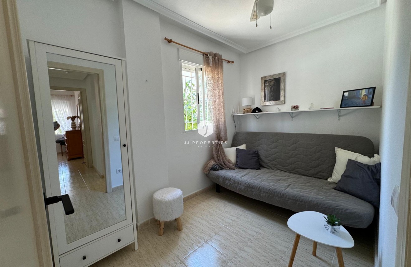 Tweedehands - Bungalow -
Torrevieja - La Siesta - El Salado - Torreta