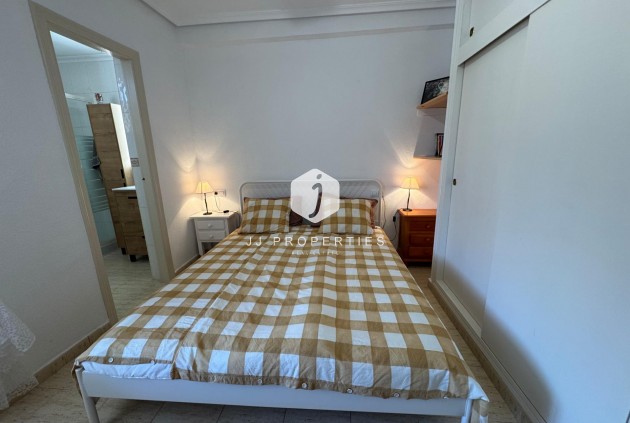 Tweedehands - Bungalow -
Torrevieja - La Siesta - El Salado - Torreta