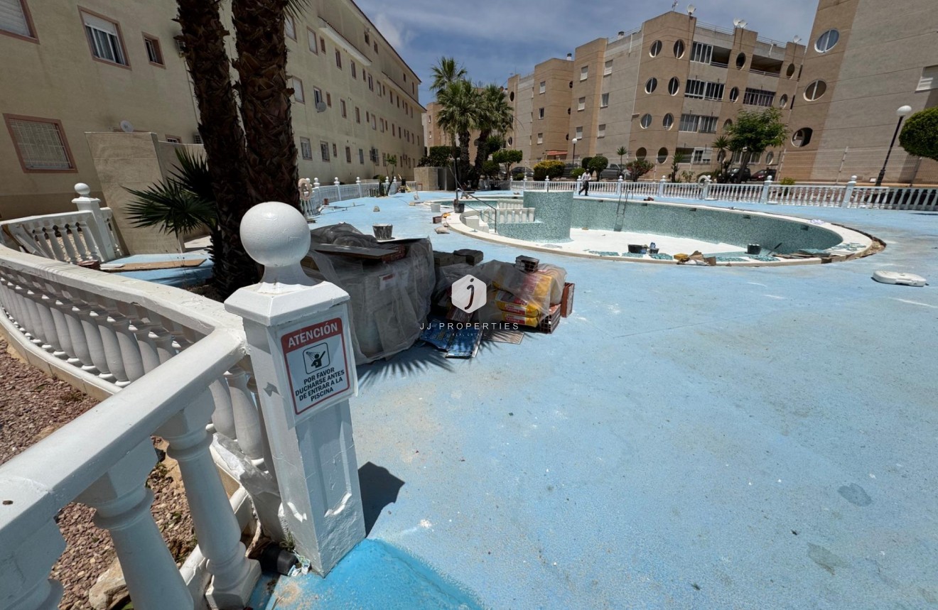Tweedehands - Bungalow -
Torrevieja - La Siesta - El Salado - Torreta