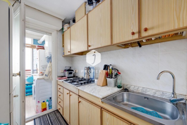 D'occasion - Appartement -
Torrevieja - Centro