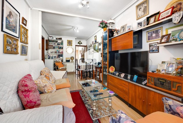 D'occasion - Appartement -
Torrevieja - Centro