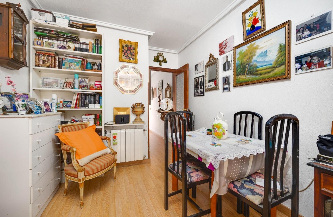 D'occasion - Appartement -
Torrevieja - Centro