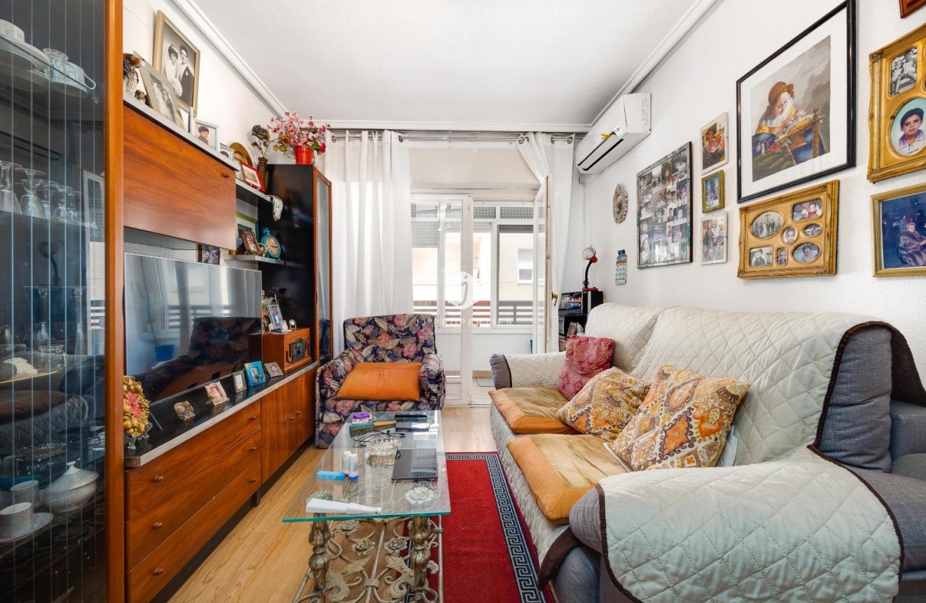 D'occasion - Appartement -
Torrevieja - Centro