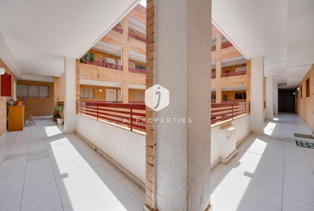 D'occasion - Appartement -
Torrevieja - Centro