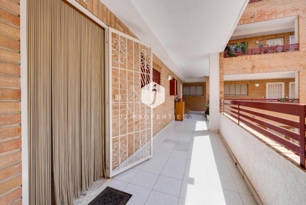 D'occasion - Appartement -
Torrevieja - Centro