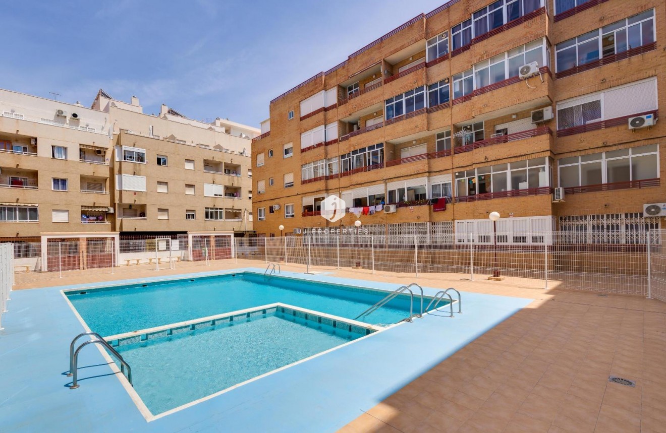 D'occasion - Appartement -
Torrevieja - Centro