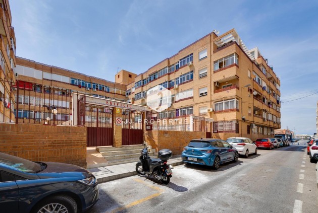 D'occasion - Appartement -
Torrevieja - Centro