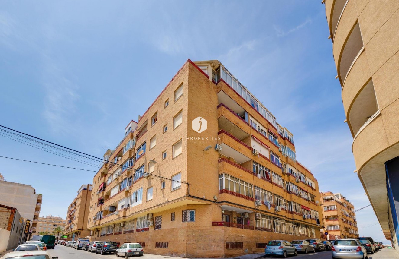 D'occasion - Appartement -
Torrevieja - Centro