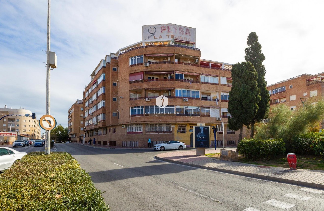 D'occasion - Appartement -
Torrevieja - Centro