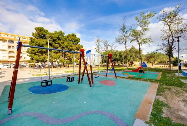 D'occasion - Appartement -
Torrevieja - Centro