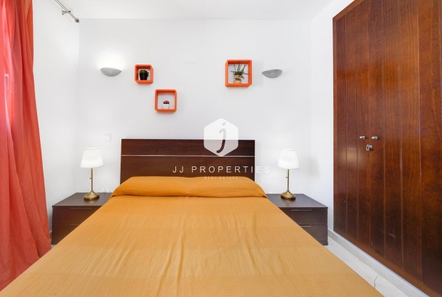 D'occasion - Appartement -
Torrevieja - Punta prima