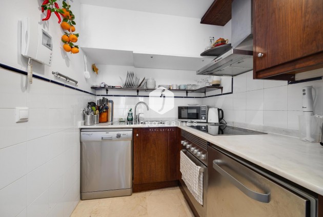D'occasion - Appartement -
Torrevieja - Punta prima