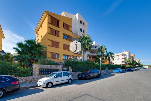 D'occasion - Appartement -
Torrevieja - Punta prima