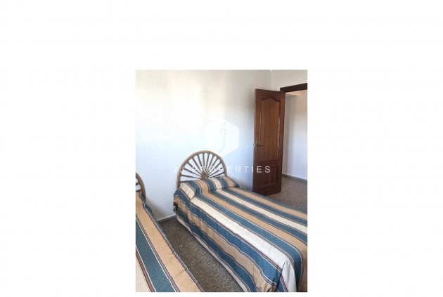 D'occasion - Appartement -
Torrevieja - Puerto Deportivo Marina Salinas