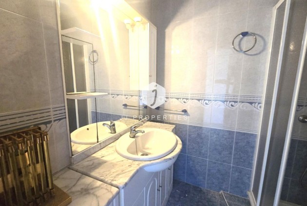 D'occasion - Appartement -
Torrevieja - Puerto Deportivo Marina Salinas