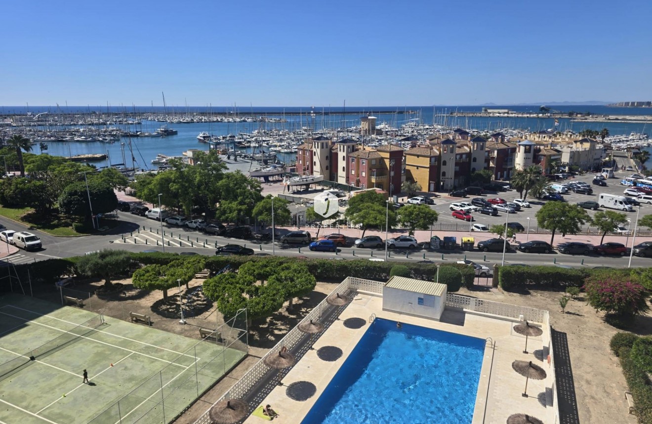 D'occasion - Appartement -
Torrevieja - Puerto Deportivo Marina Salinas