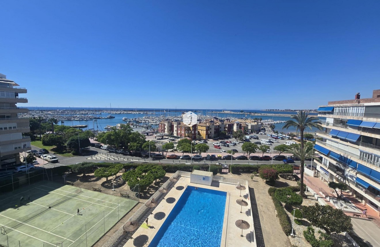 D'occasion - Appartement -
Torrevieja - Puerto Deportivo Marina Salinas
