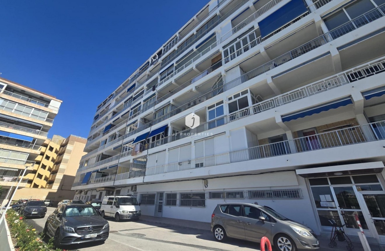 D'occasion - Appartement -
Torrevieja - Puerto Deportivo Marina Salinas