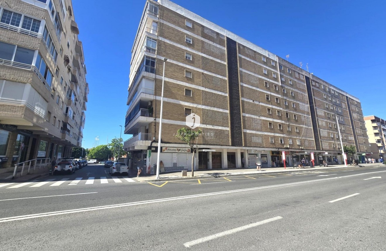 D'occasion - Appartement -
Torrevieja - Puerto Deportivo Marina Salinas