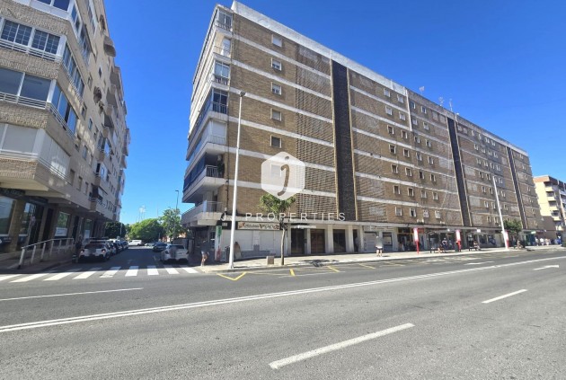 D'occasion - Appartement -
Torrevieja - Puerto Deportivo Marina Salinas