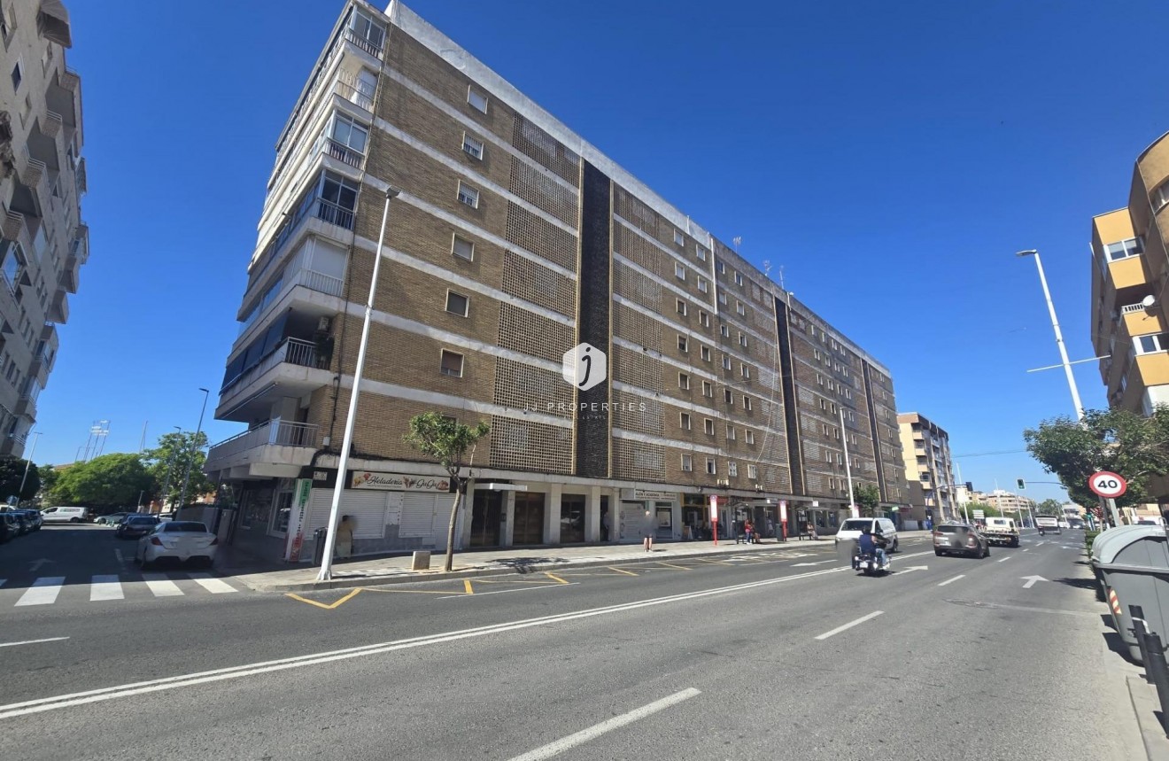 D'occasion - Appartement -
Torrevieja - Puerto Deportivo Marina Salinas