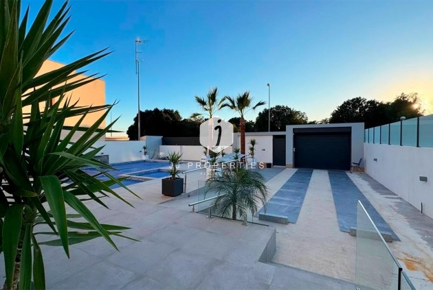 Aus zweiter Hand - Villa -
Rojales - Ciudad Quesada
