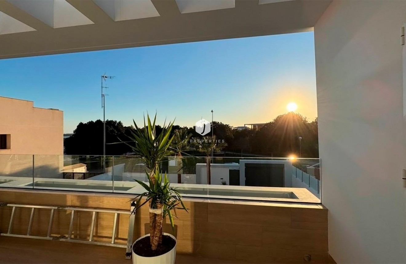 Aus zweiter Hand - Villa -
Rojales - Ciudad Quesada