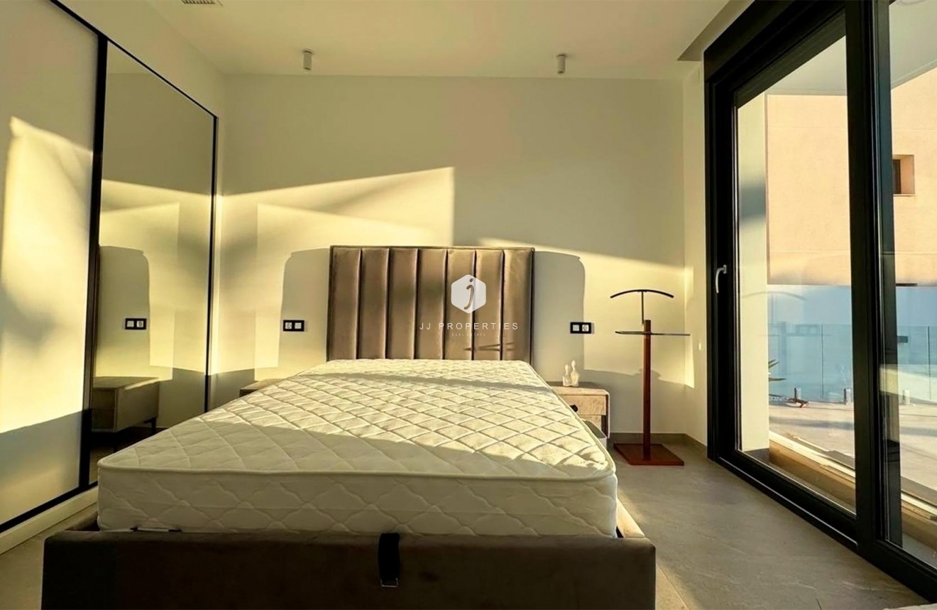 Aus zweiter Hand - Villa -
Rojales - Ciudad Quesada
