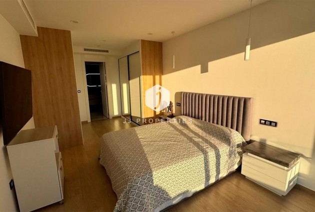Aus zweiter Hand - Villa -
Rojales - Ciudad Quesada