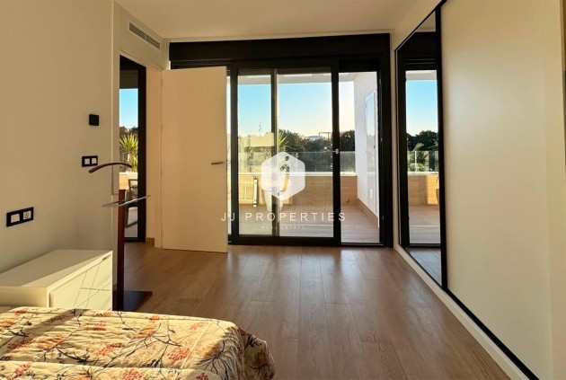 Aus zweiter Hand - Villa -
Rojales - Ciudad Quesada