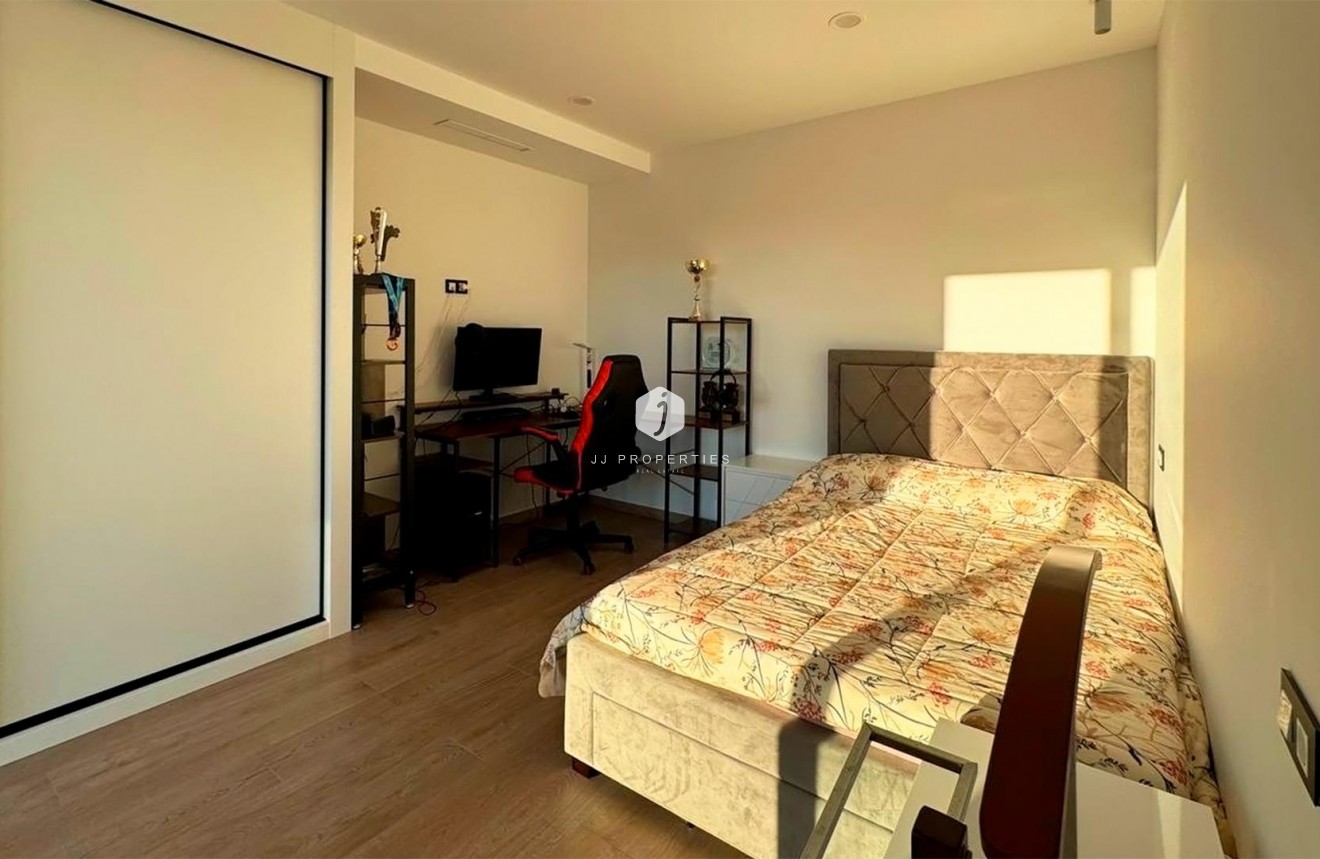 Aus zweiter Hand - Villa -
Rojales - Ciudad Quesada