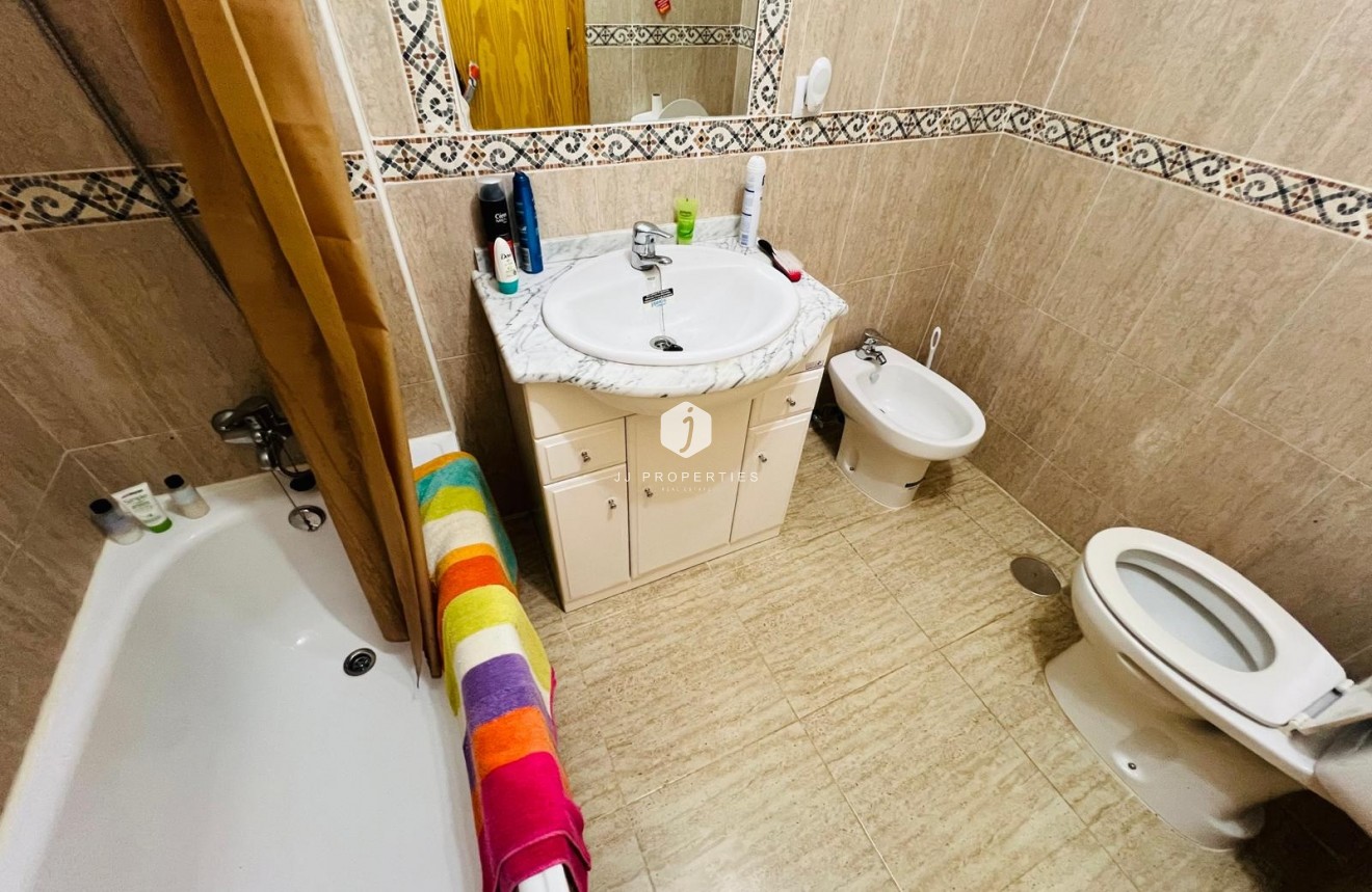Segunda mano - Chalet -
Daya Nueva - Costa Blanca