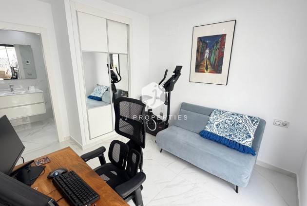 Resale - Villa -
Los Montesinos - Costa Blanca