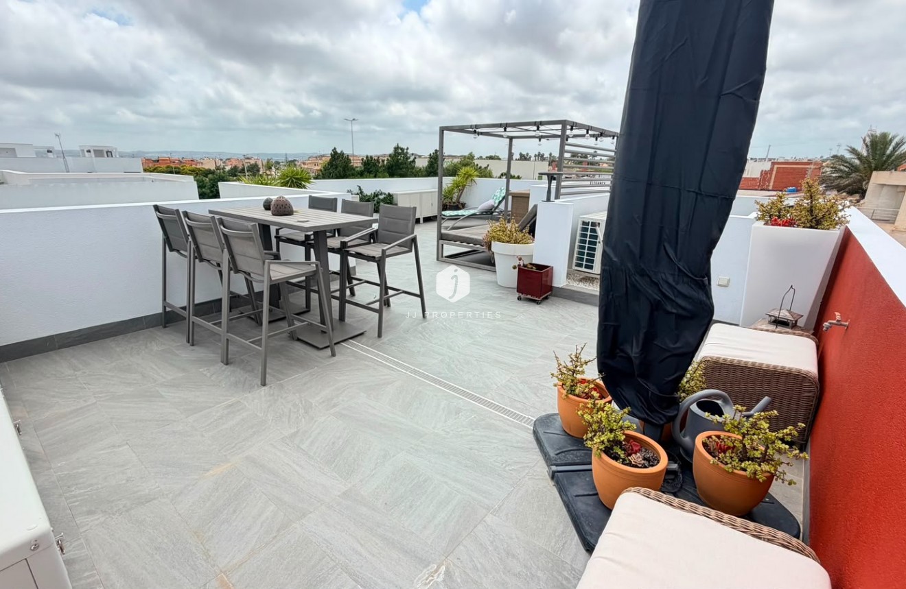 Resale - Villa -
Los Montesinos - Costa Blanca